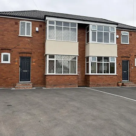 Holiday home Carrholm House - 3br Luxurious House - Private Parking & Free Wifi Leeds (West Yorkshire)